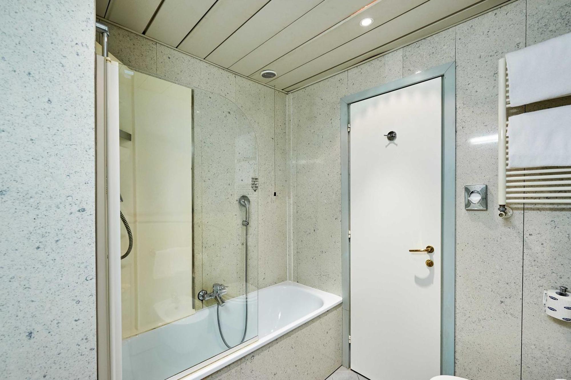 Hotel Corallo อิมเปรีอา ห้อง รูปภาพ